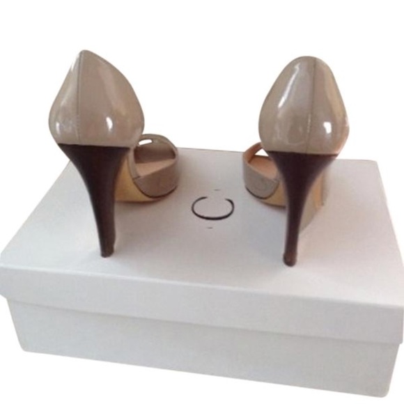 Shoes - Picture 2 of 7